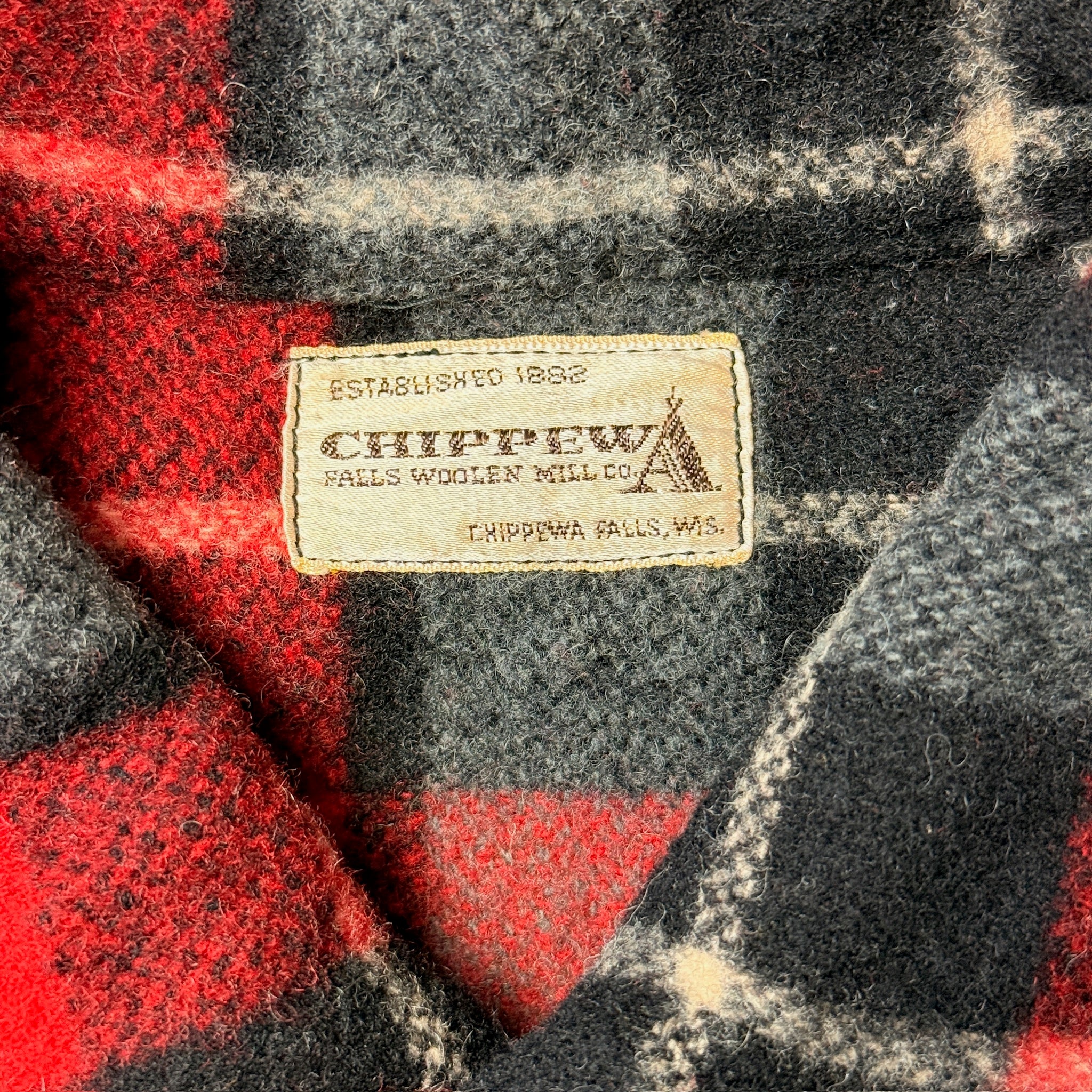 CHIPPEWA FALLS WOOLEN MILL RED BUFFALO PLAID WOOL PULLOVER CIRCA EARLY 1960S